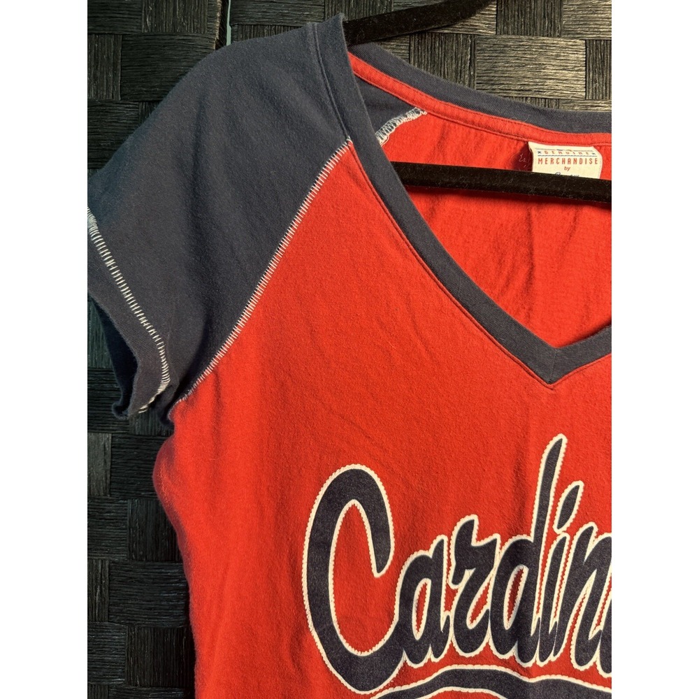 St. Louis Cardinals Womens Large Red Short Sleeve Raglan Sleeve V Neck - Picture 4 of 16